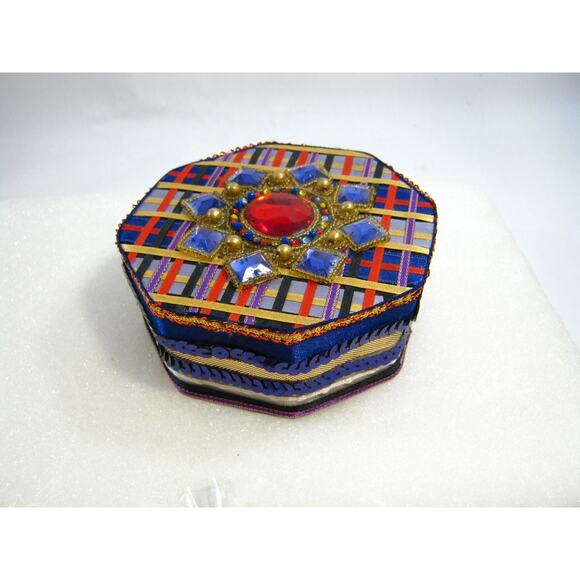 Keepsake Jewelry Prayer Box for Mementos Trinkets Jewelry Desk Items Potpourri - Picture 1 of 9